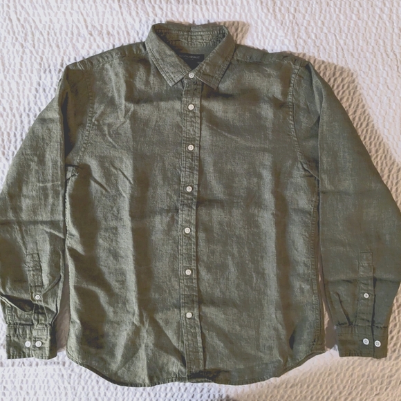 Banana Republic Other - Banana Republic Men's Untucked Standard Fit 100% Linen Long Sleeve Shirt Medium